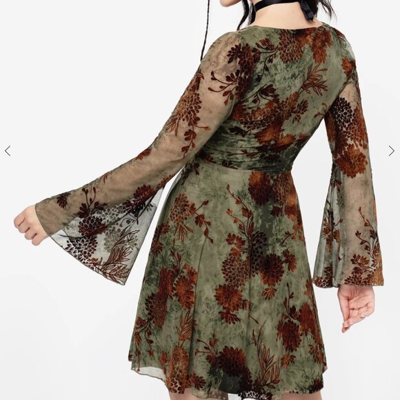 Disturbia Rosaleigh Dress - Picture 2 of 4